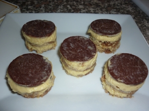 Minis Gâteaux au Chocolat au Lait et Blanc - image 1