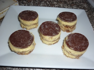 Minis Gâteaux au Chocolat au Lait et Blanc - image 3