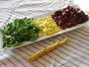 Salade de Mâche, Betteraves, Oeufs Mimosas - image 3