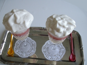 Verrine "Glace à la Vanille, Mousse de Fraises, Ecume de Citron" - image 3