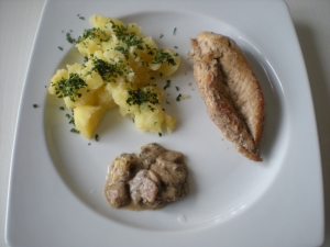 Blanc de Poulet aux Pommes de Terre et aux Champignons - image 1