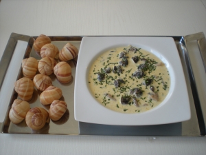 Velouté d'Escargots au vin de Savoie - image 1