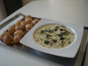 Velouté d'Escargots au vin de Savoie - image 2