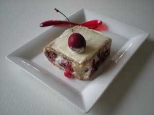 Dacquoise aux Cerises et Chocolat Blanc - image 3