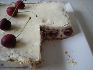 Dacquoise aux Cerises et Chocolat Blanc - image 4