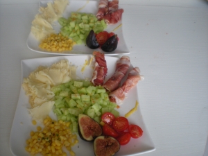 Salade, Fromage Tête de Moine, Crudités, Jambon - image 2