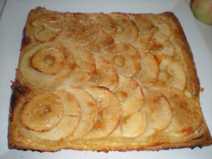 Carré Feuilleté aux Pommes et Amandes - image 1