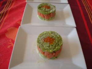 Concombre, Saumon Fumé, Avocats, Oeufs de Saumon - image 2