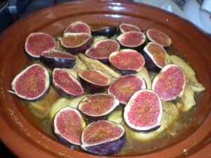 Tagine de Poulet aux Figues Violettes - image 1