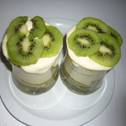 Verrines "Tiramisu aux Kiwis au Mascarpone"