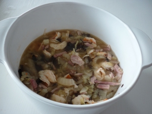 Potage aux Chou Chinois, Crevettes, Champignons Noirs - image 3