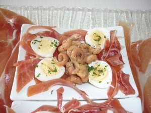 Crevettes Grises, Oeufs de Caille, Jambon Serrano - image 2