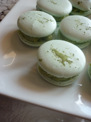 Macarons aux Groseilles et au Thé Vert Matcha - image 3