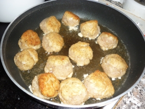 Boulettes de Poulet aux Paccheri et Courgettes - image 1