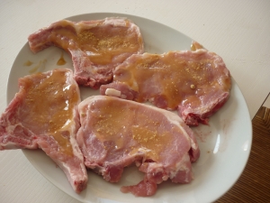Côtes de Porc Caramélisées au Miel de Châtaignier - image 1