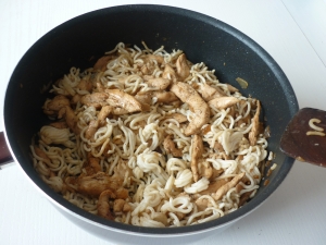 Blancs de Poulet et Nouilles Chinoises à la sauce Sukiyaki - image 3