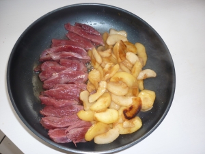 Magret de Canard au Miel et Pommes - image 1