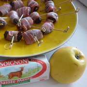 Pruneaux Roulés au Lard Coeurs de Pomme et Fromage de Chèvre