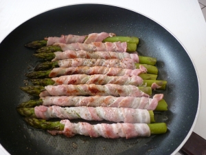 Asperges Vertes Enroulées de Poitrine Fumée - image 2