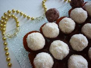 Boules de Noël (Coco fondant-Coeur Gianduja) - image 3