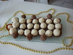 Boules de Noël (Coco fondant-Coeur Gianduja) - image 4