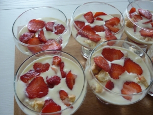 Verrines "Fraises au Chocolat Blanc" - image 1