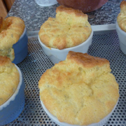 Soufflés au Saint Marcellin et Noix de Grenoble