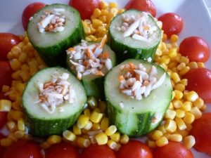 Salade de Maïs-Tomates Cerises- Concombre-Surimi - image 2